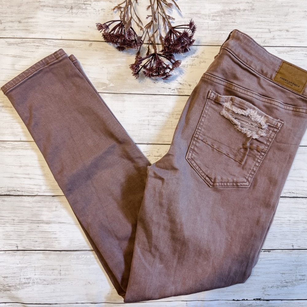 American Eagle Super Stretch Distressed Mauve Jeggings
